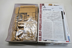 Tamiya 1/35 U.S. Self Propelled Howitzer M109A6 Paladin Model Kit #37012