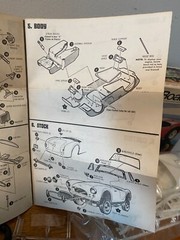 AMT Modern Classic Cobra Roadster 1:25 Scale Skill Level-2 Open Box but Complete