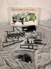 Plastic model car kit lot – Packard, Ford (see description / photos)!
