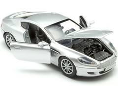 Motormax Aston Martin DB9 Coupe Silver Metallic 1/24 Diecast Model 73321 Silver