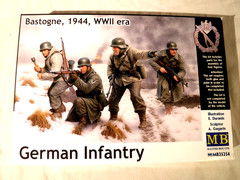 1/35 Master Box WWII 4 German Infantry Bastogne 1944 Winter Uniforms # 35254