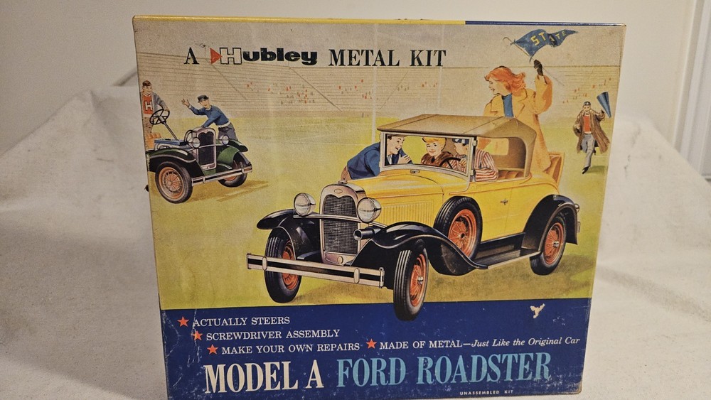 VINTAGE HUBLEY MODEL A FORD ROADSTER Metal Model Kit NO. 854K-300