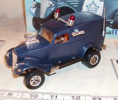 MPC PADDY WAGON WILLYS PANEL VAN FUNNY CAR SNAP MODEL BUILT UP WITH BOX LID