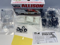 MPC 1:24 #21 Donnie Allison’s Mercury Stock Car Purolator Sealed Inside Model