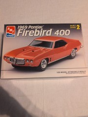 AMT ERTL 6123 – 1969 Pontiac Firebird 400 1/25 Model Kit