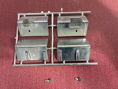 LOT of 1/25 JUNKYARD AMT GMC ASTRO 95 / CHEVROLET TITAN 90 FUEL TANKS * NEW/USED