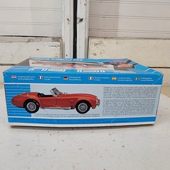 Monogram Shelby 427 Cobra Street 1:24 Model Kit 1989 Open Box Appears Complete