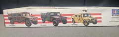 Academy 1350 Hummer M1025 Armored Jeep 1:35 Scale Model Minicraft Open Box