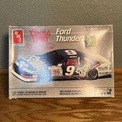 1991 AMT Ertl #9 Coors Light Ford Thunderbird Bill Elliott Model Kit #6740 Open