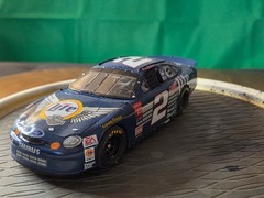 1/24 Rusty Wallace #2 Miller Lite Ford Taurus NASCAR Hand Built Model Car