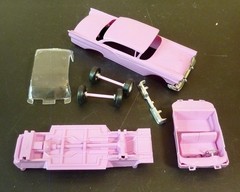 1:32 REVELL 1957 FORD FAIRLANE CALIFORNIA CRUISER SNAP-TOGETHER PLASTIC MODEL