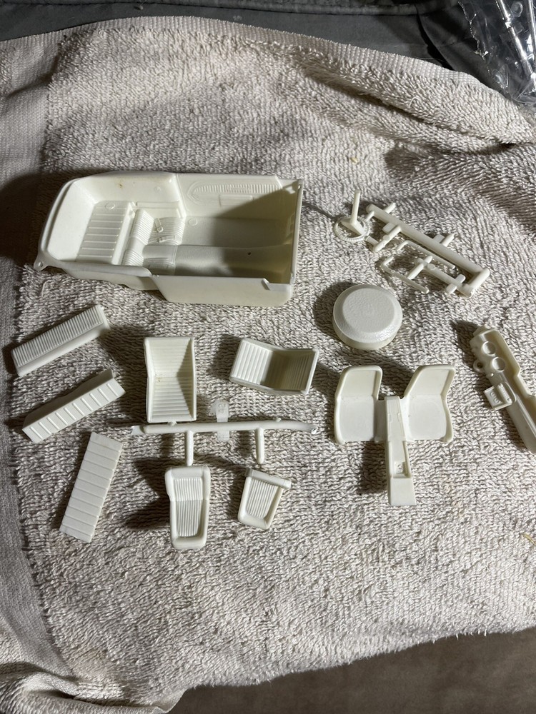 1/25 AMT ’68 Shelby GT-500 Interior Pieces-New See Photos
