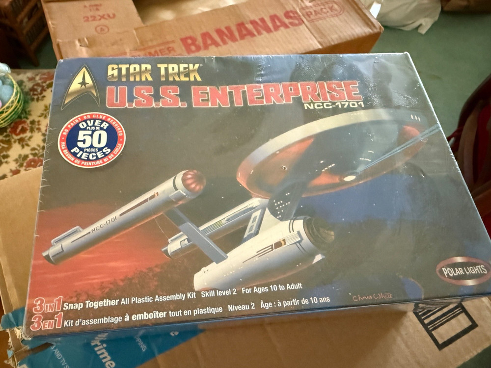 Star Trek U.S.S. ENTERPRISE NCC-1701A Snap Together – MODEL 4200