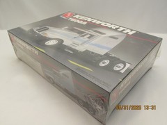 AMT Ertl 1990 Kenworth T600A 1/25 Semi Truck Kit #6976 Factory Sealed
