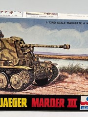 ESCI 8010 Marder III German Tank Destroyer WWII 1:72 Scale Plastic Model Kit