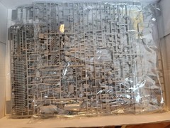 Border BT-010 1/35 TIGER I EARLY PRODUCTION SD.KFZ.181 Model Kit Tank