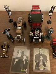 Munsters Koach, Drag U La Hot Rods, Figures, Display Case & More 1/25 Models
