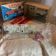 1/25 MPC #70 STP Lotus Indy Turbine Car #6025