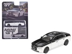 Mini GT MGT00959 1/64 BMW i7 xDrive60 Dravit Alpine White and Black
