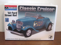 Ford ’32 Street Rod Classic Cruiser 1:24 scale Monogram Kit 85-0882 Sealed