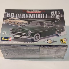 Revell 1950 Oldsmobile Club Coupe 2’n1 1:25 Plastic Model Car Kit