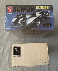 AMT ERTL 1989 BATMAN Movie Batmobile & Mail Away Cocoon Armored Shield