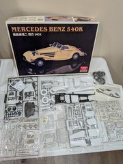 Academy Mercedes Benz 540K Model Classic Car Kit 1:16 Scale