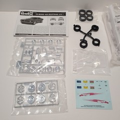 Revell 2149 70 Mustang Boss 429 3 n 1 “Motor City Muscle” Model Kit Open Box
