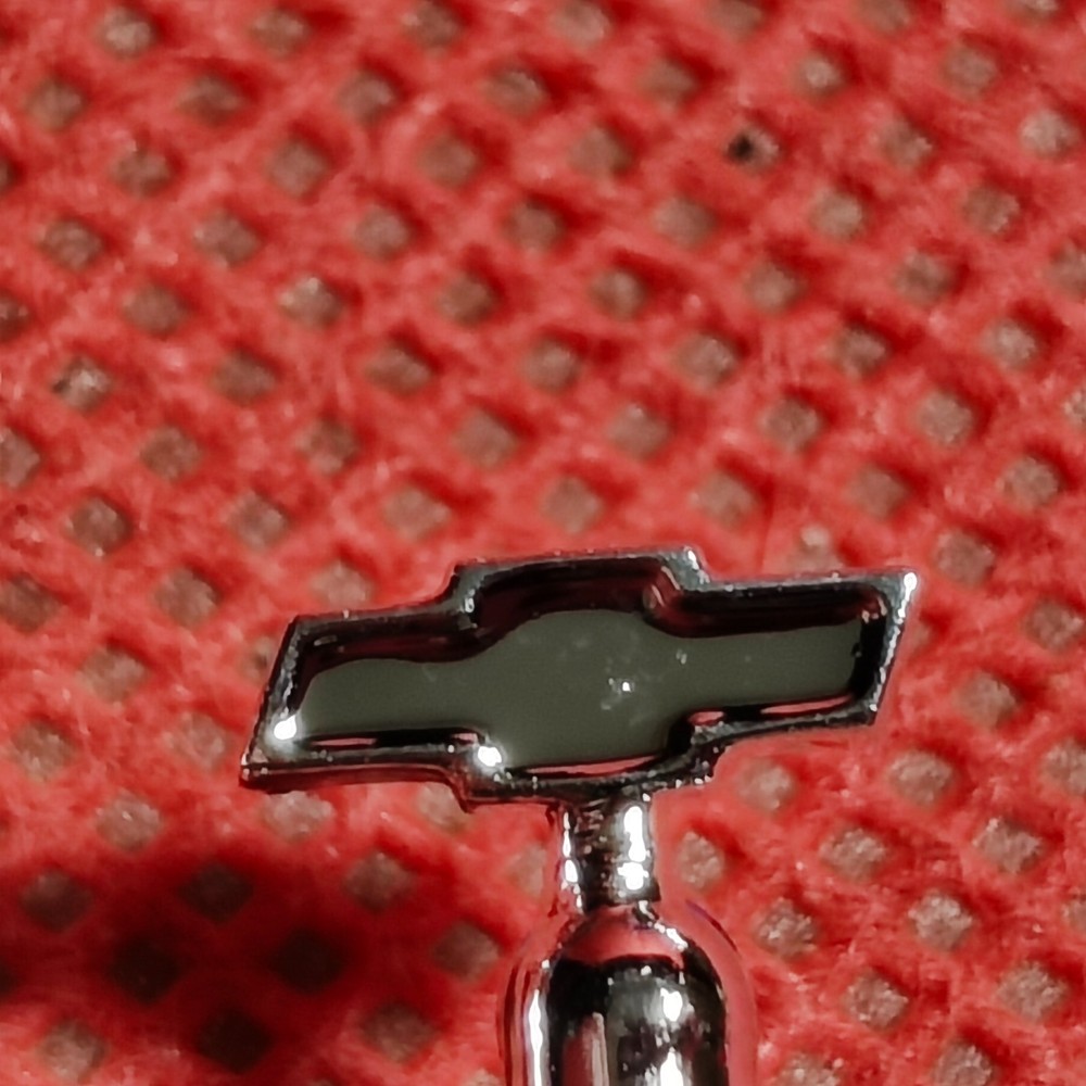Bow Tie Emblem 1977 GMC Van 1:25 scale model car part Revell