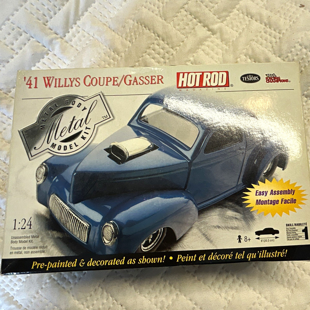 Testors 1:24 ’41 Willys Coupe/Gasser Metal Model Kit Hot Rod Pre-Painted Blue