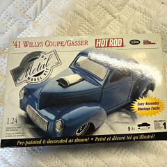 Testors 1:24 ’41 Willys Coupe/Gasser Metal Model Kit Hot Rod Pre-Painted Blue