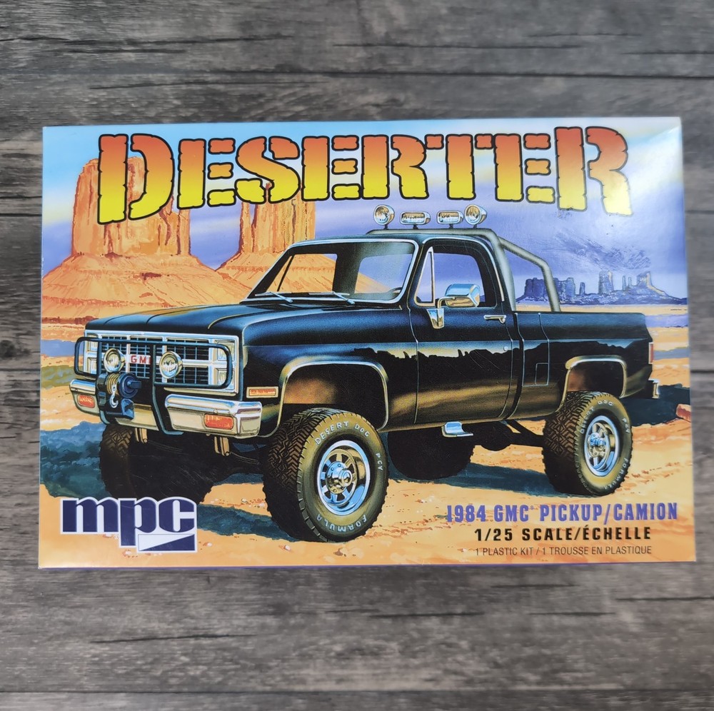 MPC Deserter 1984 GMC Off-Road Pickup 1:25 Plastic Model Kit MPC870/12 (New)