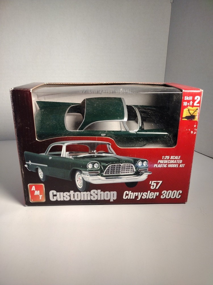 1/25 SCALE 1962 CHRYSLER 300 PRE-PAINTED JADE GREEN CUSTOM SHOP MODEL Car KIT