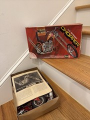 Revell L.A. Street Chopper Classic Harley Knucklehead 1/8 Model Kit