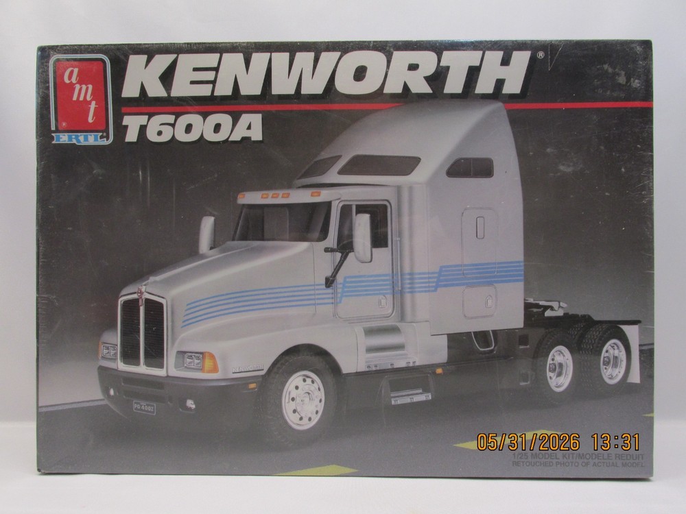 AMT Ertl 1990 Kenworth T600A 1/25 Semi Truck Kit #6976 Factory Sealed