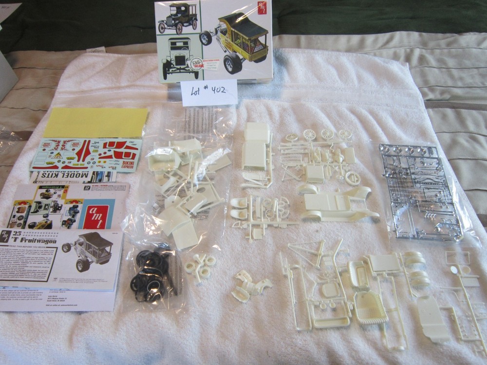 AMT T FRUITWAGON JUNKYARD MODEL KIT LOT #402