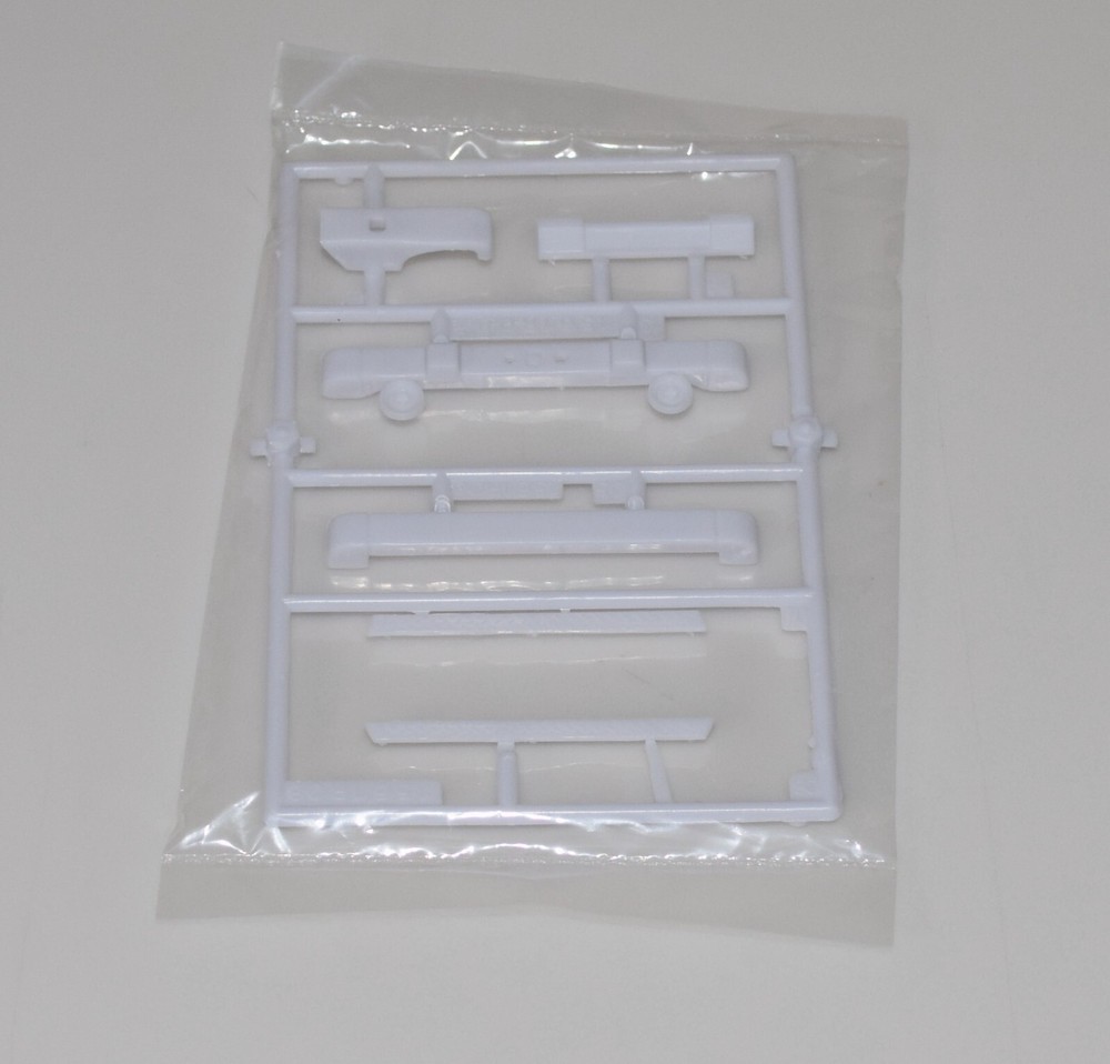REVELL 2003 JEEP WRANGLER 85-4501 ⭐PARTS⭐ BUMPERS+SILL PLATES+MORE 1:25