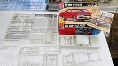 AMT 1966 Oldsmobile 4-4-2 1:25 New/ Open But Complete See Photos