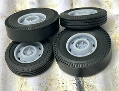 1/24 Scale: Big ‘N Little Piecrust Slicks W/ 15-inch “Divco Milk Truck” Wheels