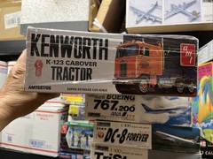 AMT Kenworth K-123 Cabover Semi Tractor 1/25 Scale Plastic Model Kit Open Box
