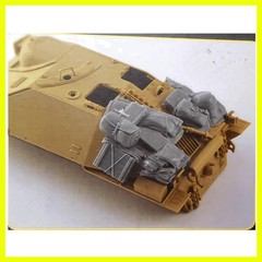 1/35 Cast Resin Model Assembly Kit, Tank Debris, Unpainted