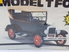 Vintage Model Kit #6582 AMT Ertl 1927 Model T Ford 2n1 Kit Sealed