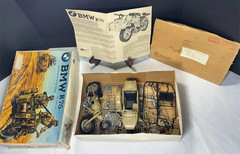 ESCI MOTORCYCLE BMW R / 75 W SIDECAR SCALE 1/9TH MODEL KIT BOX `86′ APEX SPIELWA