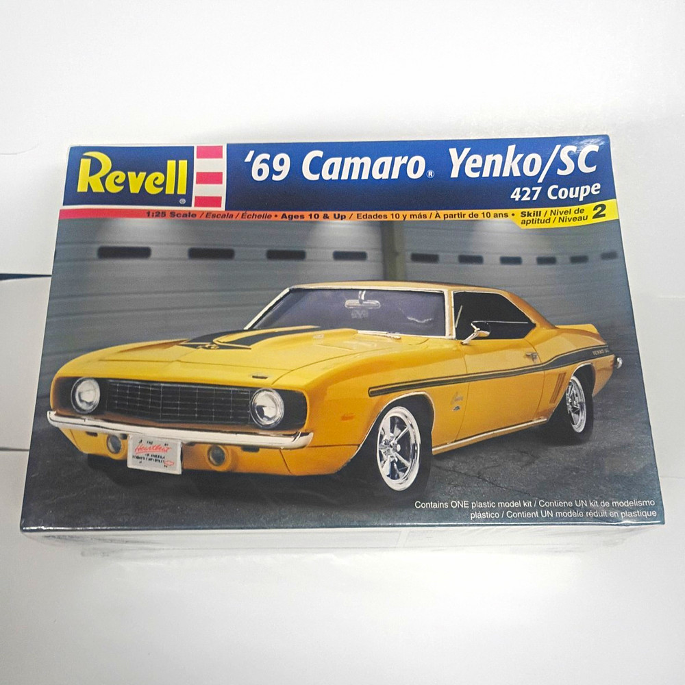 Revell 1:25 ’69 Camaro Yenko/SC 427 Coupe Plastic Car Kit Unassembled L2 Sealed