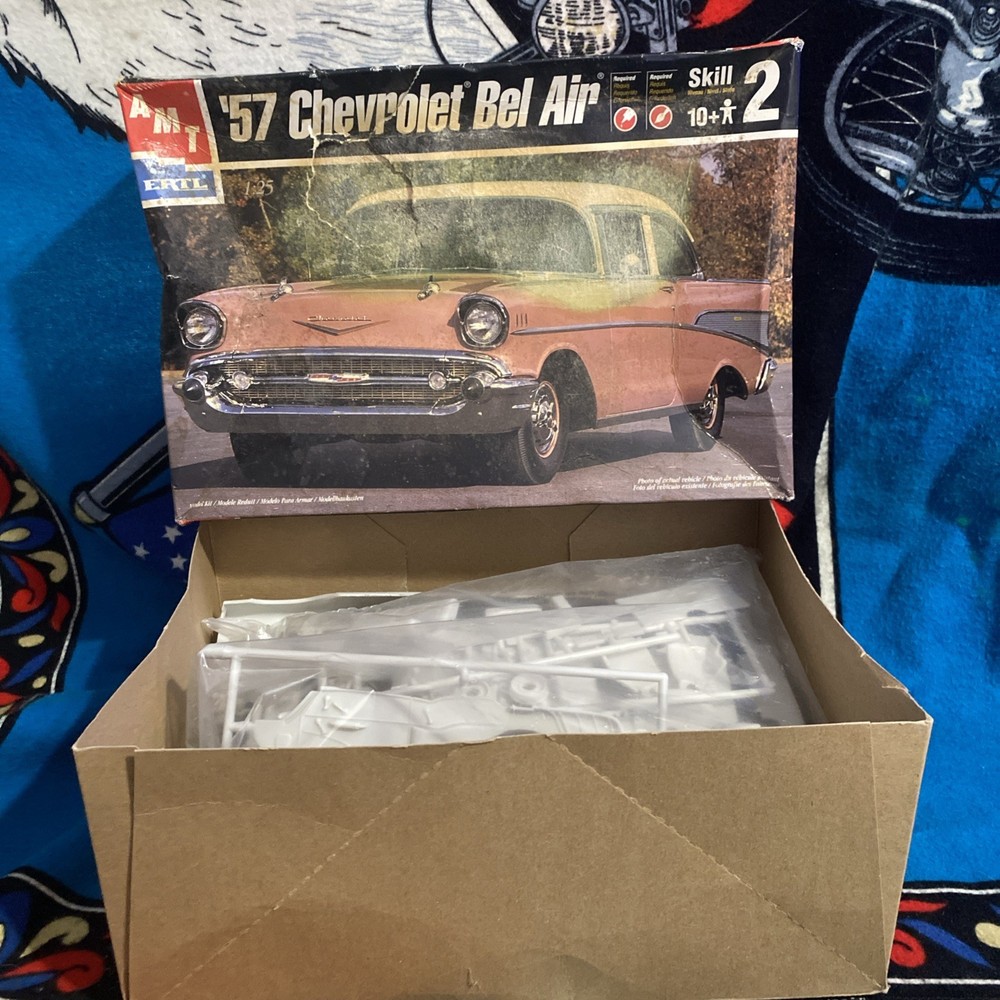 AMT ERTL Pro Shop 1:25 Scale Model Kit Contents Sealed 57 Chevrolet Bel Air Read