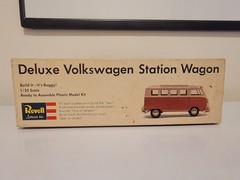 * Vintage* 1:25 Revell Deluxe Volkswagen Station Wagon (Empty) Model Box