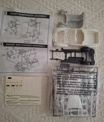 Revell Chevy SSR 1:25 Scale Model Kit #85-7691, 2003 (Open Box)