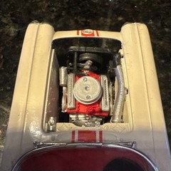 Revell 1960 Chevrolet Corvette 1:25 scale OPEN & ALMOST COMPLETE