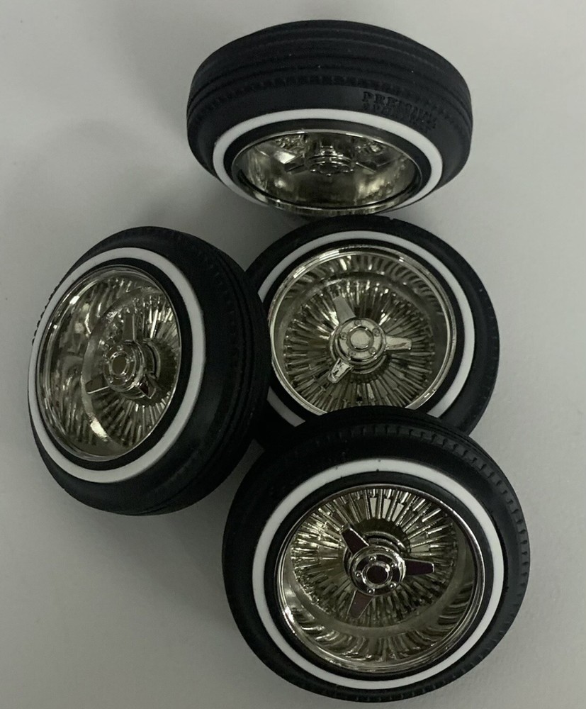 1:10 13” Chrome Real Steel Wire Wheels And 3 Prong Knock Offs on 520’s For RC