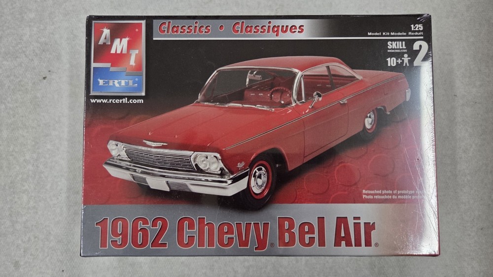 2005 Vintage AMT 1962 Chevy Bel Air Hard Top Plastic Car Model Kit Sealed New